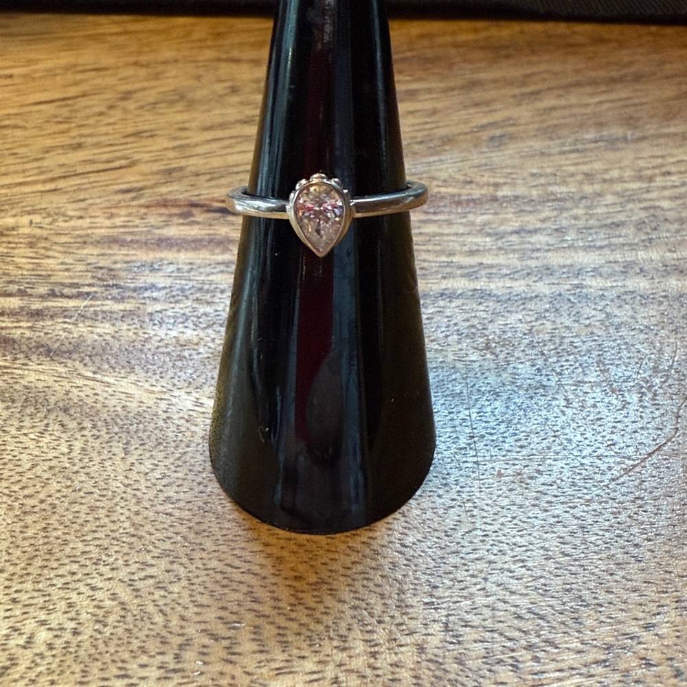 Chamilia Sterling Silver Tear Drop Ring Swarovski NEW